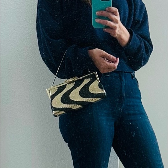 Fay Swafford Formal
Purse with Chain
Strap - 1980s Evening
Metallic Black Swirl - Picture 4 of 4